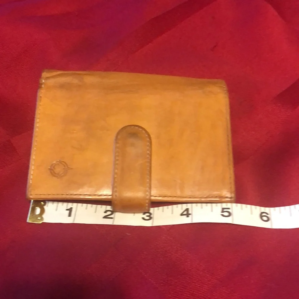 PreOwned- Franklin Covey Leather Wallet 3 credit card slots-2 slots for receipts - Picture 11 of 11